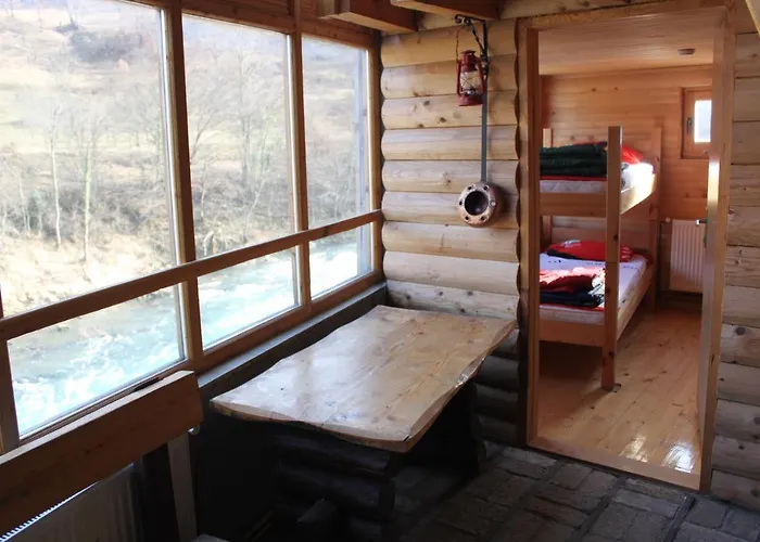 营地 Bungalov Camp Borasnica